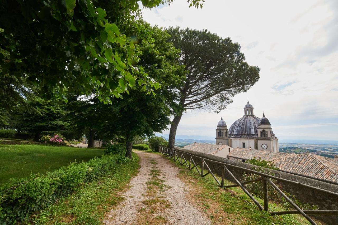 Alloggio Turistico Centro Storico Malatesta Montefiascone Exterior photo